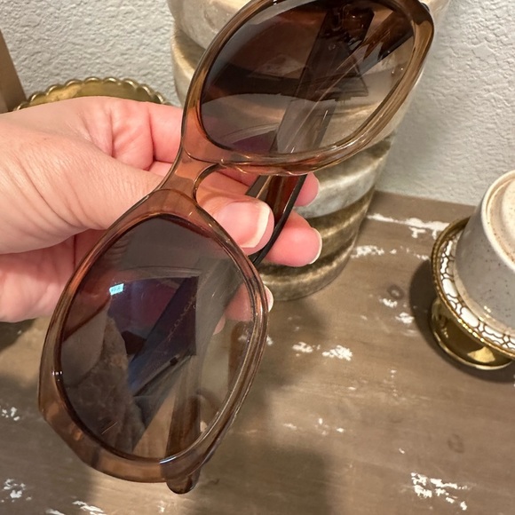 Coach heart symbol Brown Sunglasses women’s - Picture 7 of 10